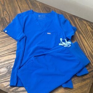 Figs V-Neck Scrub Set in Bright Royal Blue